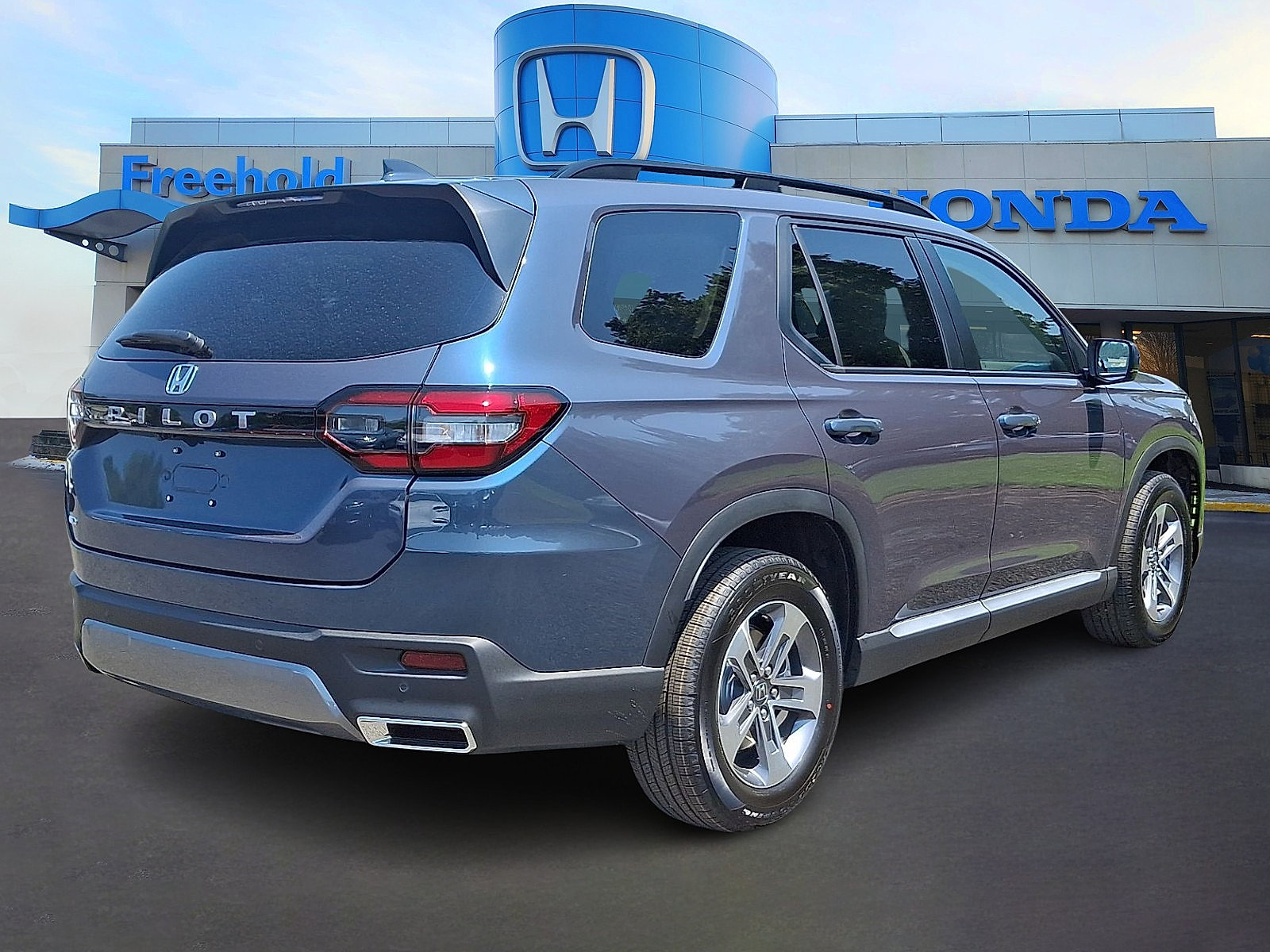 New 2026 Honda Pilot EX-L image 4