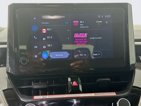 Used 2025 Toyota Corolla LE FWD image 23