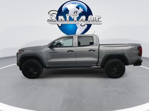 Used 2024 Chevrolet Colorado Trail Boss w/ Technology Package image 8