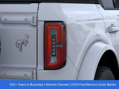New 2025 Ford Bronco Outer Banks image 25
