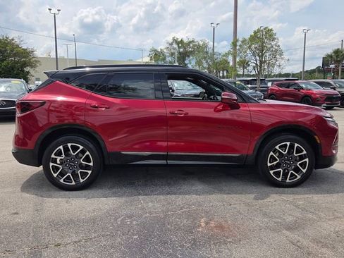 Used 2023 Chevrolet Blazer RS w/ Enhanced Convenience Package AWD/4WD image 6