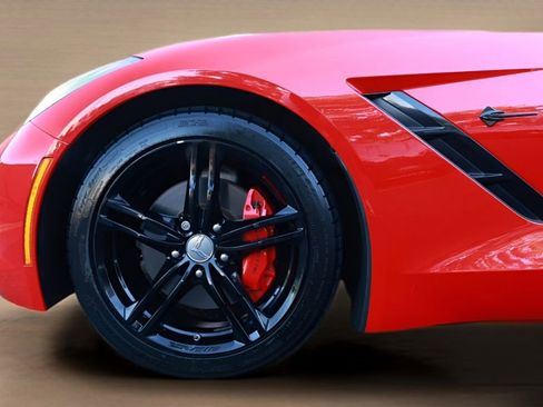 Used 2016 Chevrolet Corvette Stingray Coupe RWD image 4