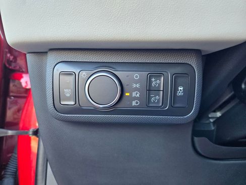 Used 2022 Ford Mustang Mach-E Premium image 27