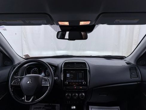 Used 2025 Mitsubishi Outlander Sport SE AWD/4WD image 29