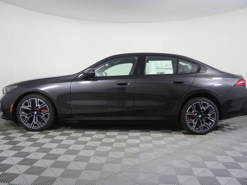 New 2026 BMW i5 eDrive40 w/ M Sport Package image 6