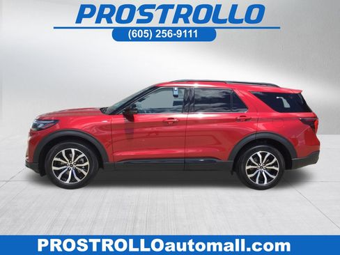 Used 2025 Ford Explorer ST-Line AWD/4WD image 1