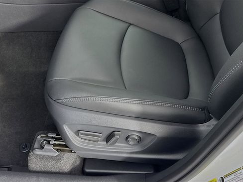 New 2026 Toyota Corolla Cross XLE image 23