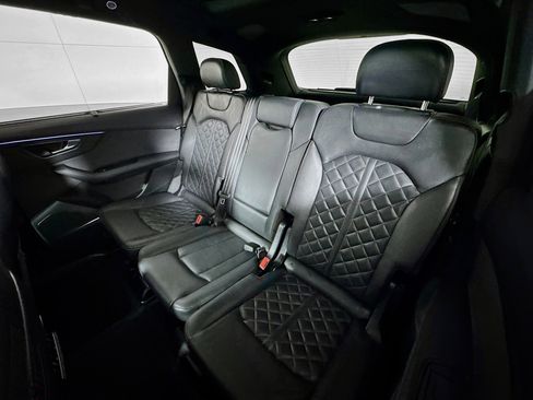 Used 2025 Audi SQ7 Prestige image 25