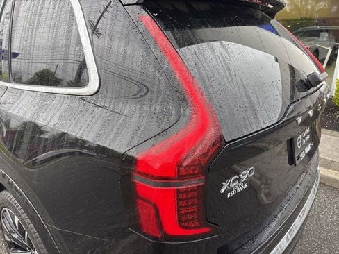 Used 2025 Volvo XC90 B6 Plus AWD/4WD image 11