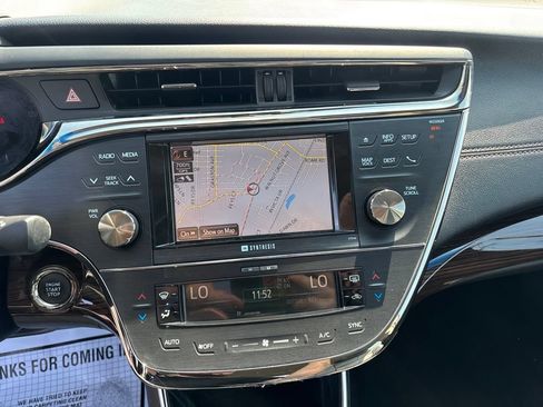 Used 2013 Toyota Avalon Limited FWD image 17