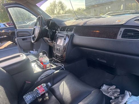 Used 2013 GMC Sierra 2500 Denali AWD/4WD image 26