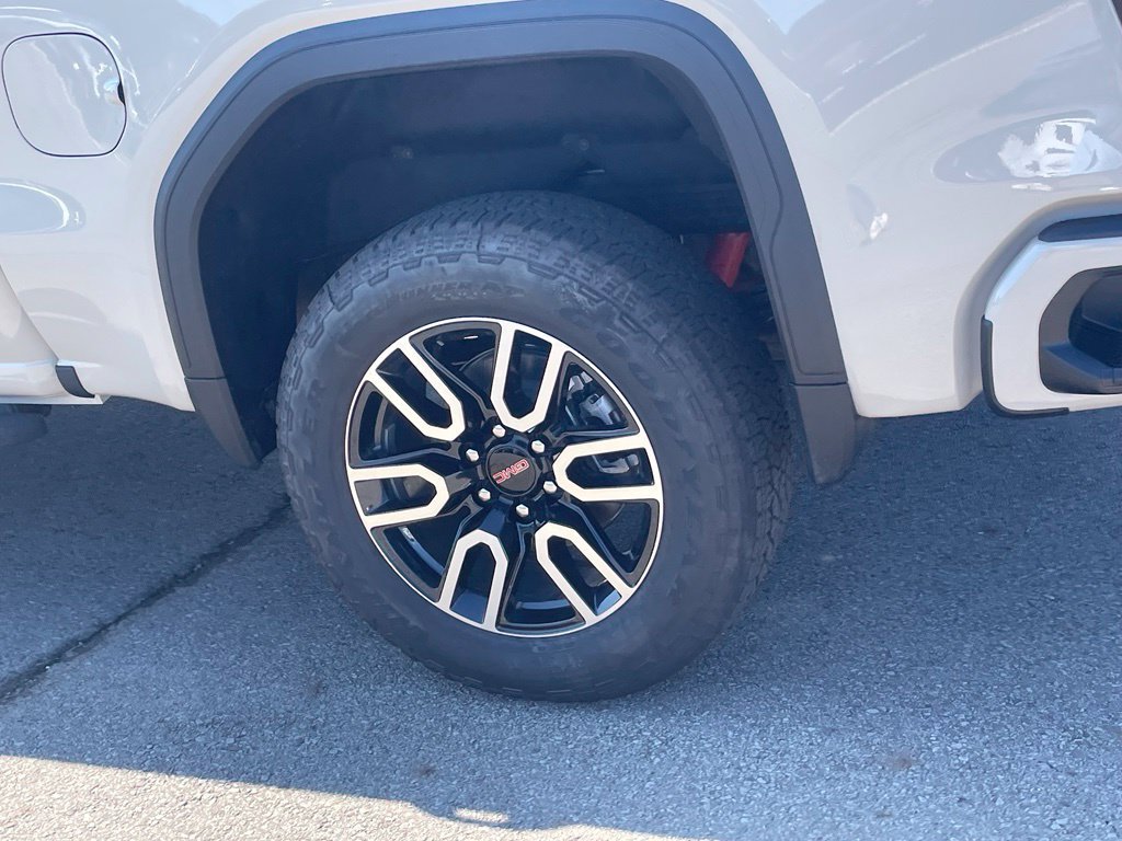 New 2026 GMC Sierra 1500 AT4 w/ AT4 Premium Package AWD/4WD image 9