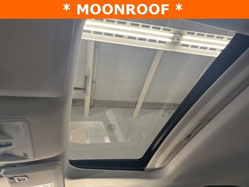 New 2025 Ford Maverick XLT w/ Equipment Group 301A image 27