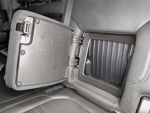 Used 2023 GMC Sierra 3500 Denali w/ Denali Ultimate Package image 24