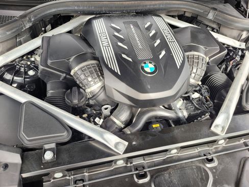 Used 2021 BMW X6 M50i w/ Executive Package image 18