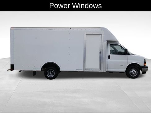 New 2025 GMC Savana 3500 Extended w/ Power Convenience Package image 7