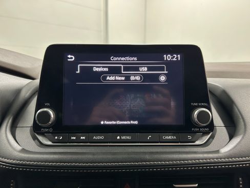 Used 2022 Nissan Rogue S AWD/4WD image 6