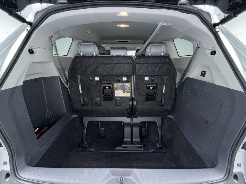Certified 2024 Toyota Sienna XLE w/ XLE Plus Package AWD/4WD image 17