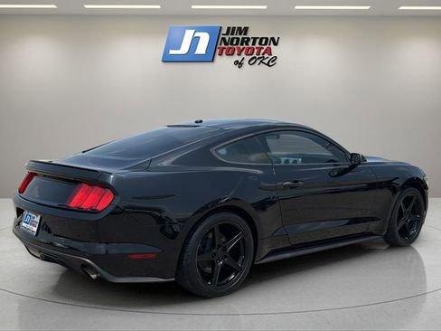 Used 2016 Ford Mustang Premium RWD image 5