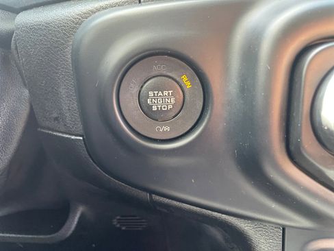Used 2019 Jeep Wrangler Unlimited Sport S AWD/4WD image 21