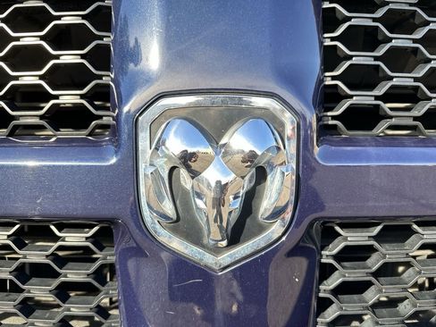 Used 2018 RAM 1500 Express w/ Express Value Package image 26