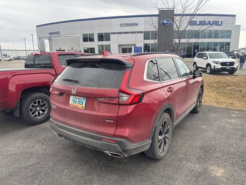 Used 2024 Honda CR-V Sport Touring image 3