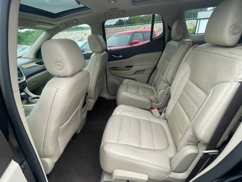 Used 2017 GMC Acadia Denali w/ Technology Package AWD/4WD image 23