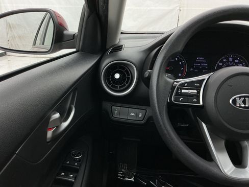 Used 2020 Kia Forte LXS FWD image 34