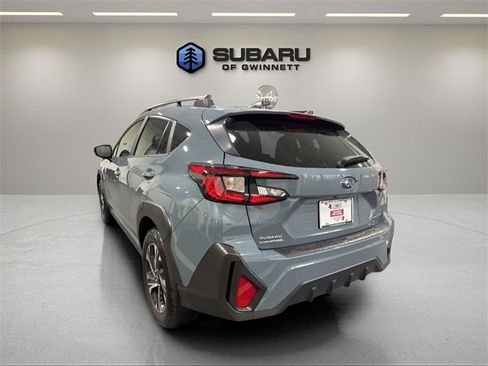 Used 2024 Subaru Crosstrek 2.0i Premium image 3