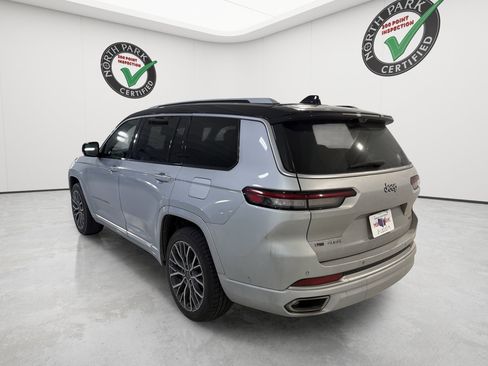 Used 2023 Jeep Grand Cherokee L Summit AWD/4WD image 3