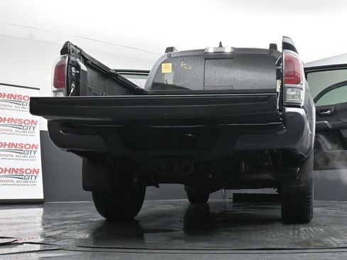 Used 2022 Toyota Tacoma TRD Sport image 41