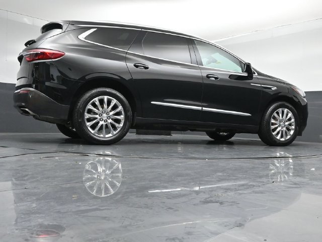 Used 2020 Buick Enclave Premium w/ Sun and Sites Package AWD/4WD image 44