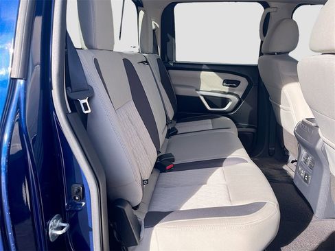 Used 2024 Nissan Titan SV w/ SV Convenience Package image 26