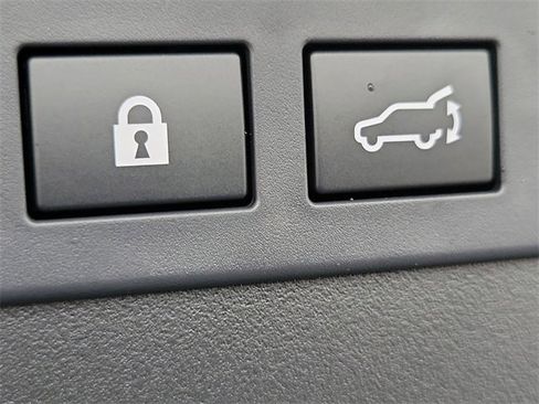 New 2026 Subaru Outback Touring XT image 9