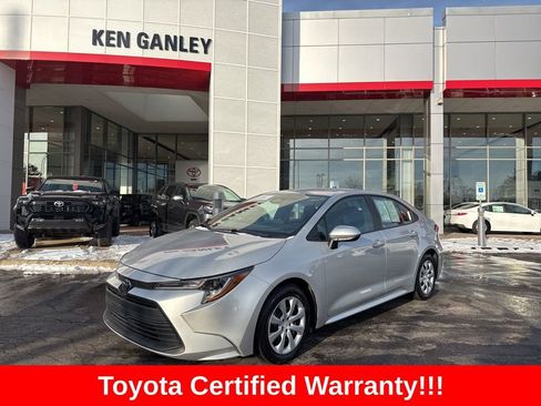 Certified 2025 Toyota Corolla LE image 3