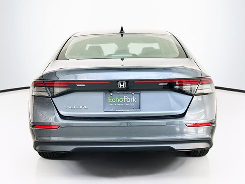 Used 2025 Honda Accord SE image 7