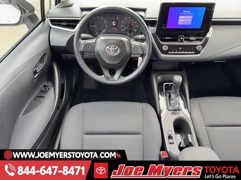 Certified 2025 Toyota Corolla LE image 14