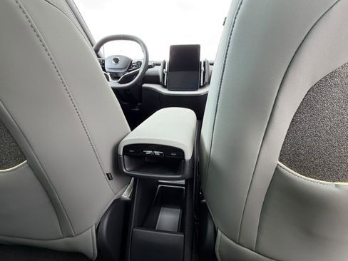 New 2026 Volvo EX30 Plus w/ Climate Package RWD image 11