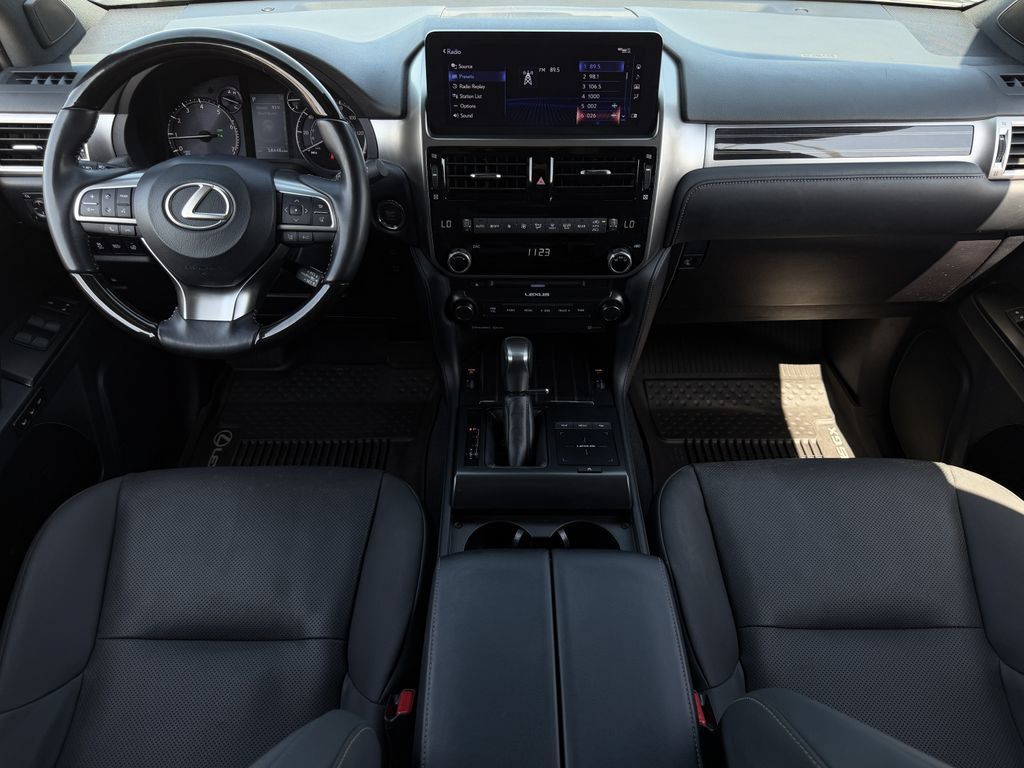 Used 2023 Lexus GX 460 Premium w/ Premium Package AWD/4WD image 10