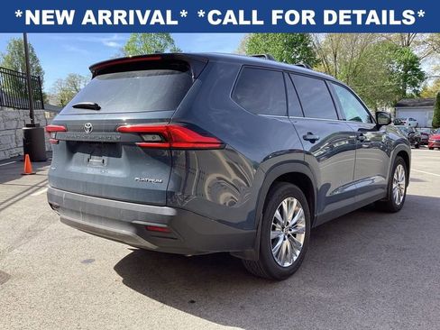 Used 2024 Toyota Grand Highlander Platinum AWD/4WD image 7