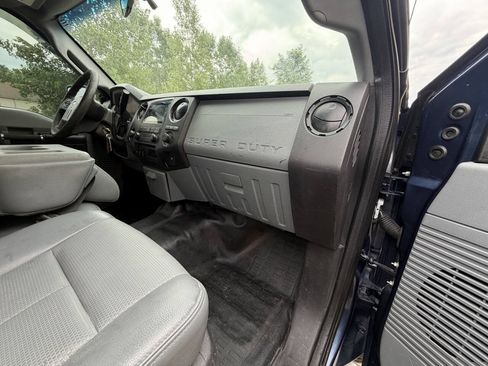 Used 2016 Ford F250 XL w/ XL Appearance Package AWD/4WD image 20