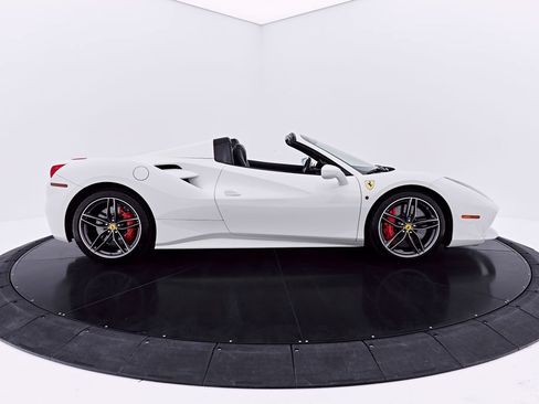 Used 2019 Ferrari 488 Spider RWD image 25