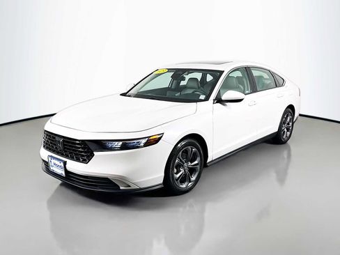 Certified 2023 Honda Accord EX image 3