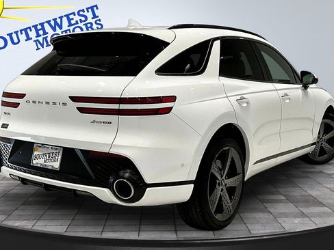 Used 2025 Genesis GV70 3.5T Sport w/ Sport Advanced Package AWD/4WD image 6
