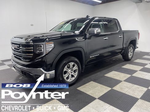 Used 2025 GMC Sierra 1500 SLT image 1