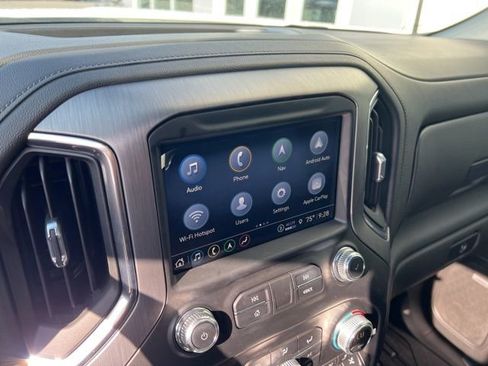 Used 2022 GMC Sierra 3500 Denali image 15