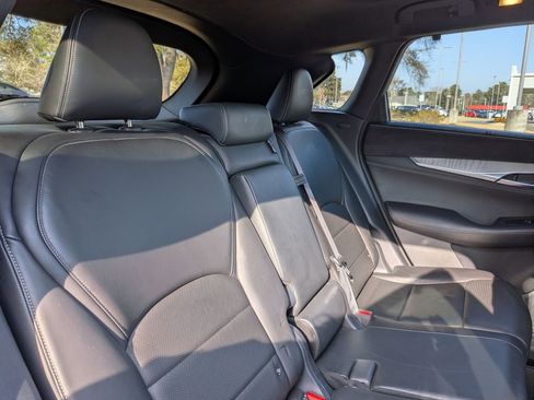Used 2019 INFINITI QX50 Essential w/ Sensory Package image 37