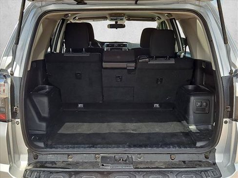 Used 2019 Toyota 4Runner SR5 AWD/4WD image 6