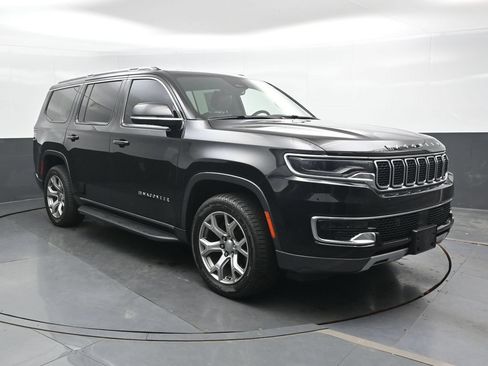 Used 2022 Jeep Wagoneer Series II AWD/4WD image 4