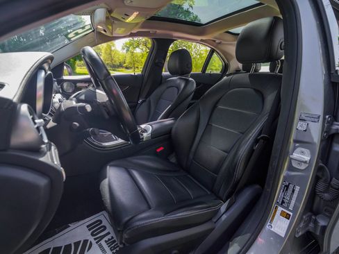 Used 2015 Mercedes-Benz C 300 4MATIC Sedan w/ Multimedia Package image 11